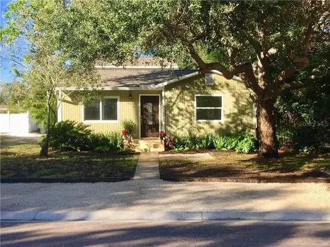 4821 26th Avenue S St Petersburg FL 33711
