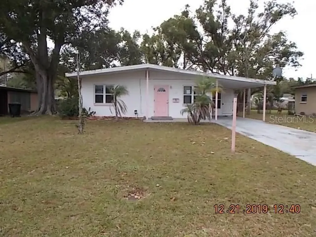 1134 61st Avenue N St Petersburg FL 33703