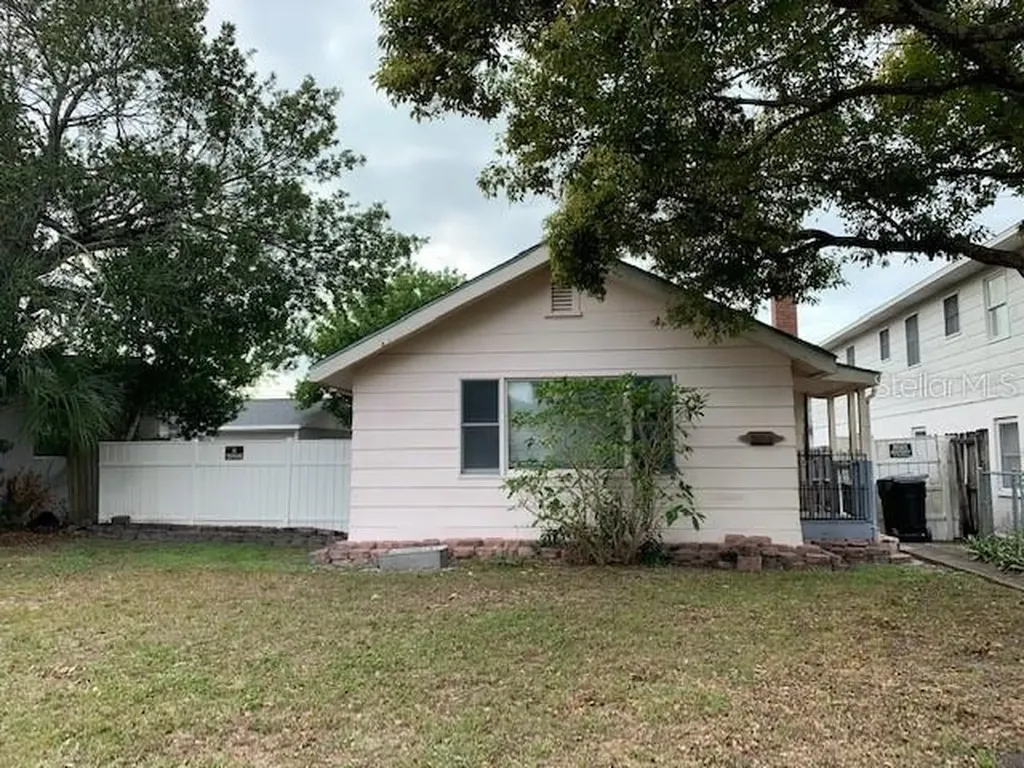 3124 25th Street N St Petersburg FL 33713