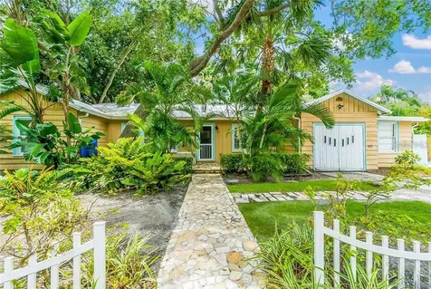 3606 Palonia Court Sarasota FL 34239