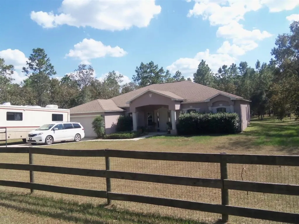 12530 SW 88th Street Dunnellon FL 34432