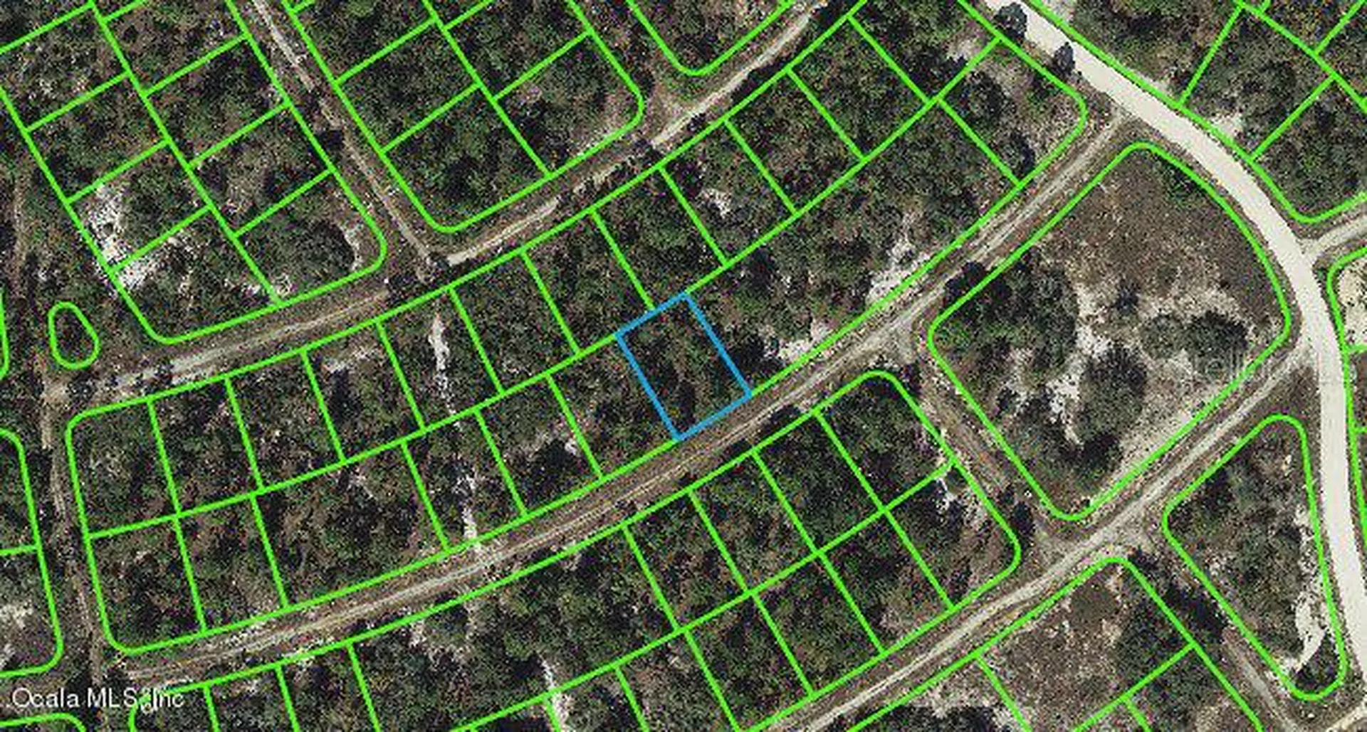 384 Showboat Avenue Lake Placid FL 33852
