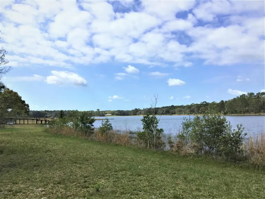 7134 SE 180th Avenue Road Ocklawaha FL 32179