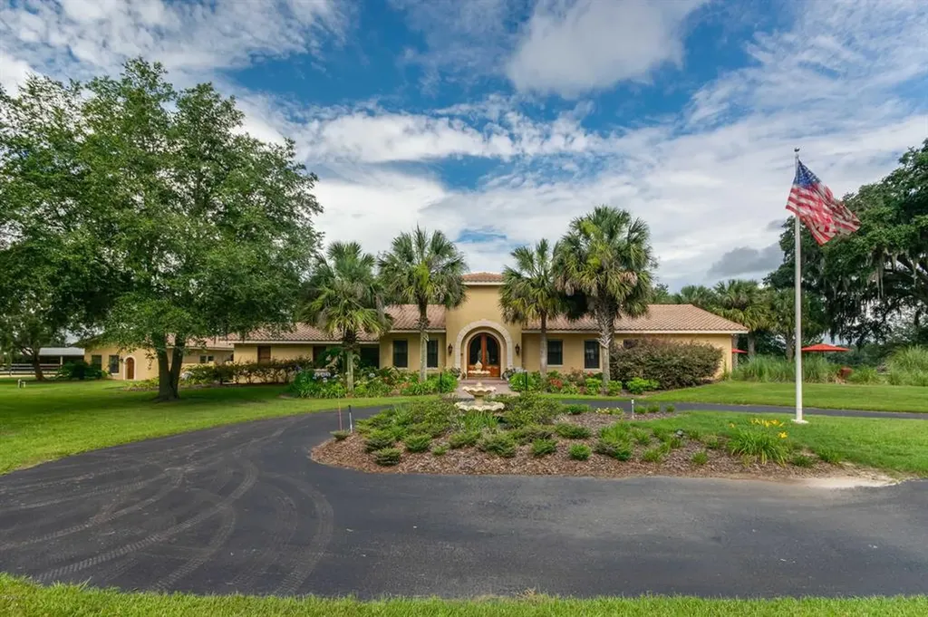 12450 NW 110th Avenue Reddick FL 32686