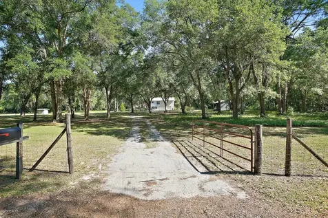 9729 W Pomegranate Street Crystal River FL 34428