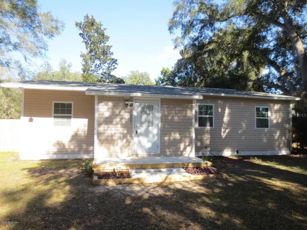 16801 SE 95th Street Road Ocklawaha FL 32179