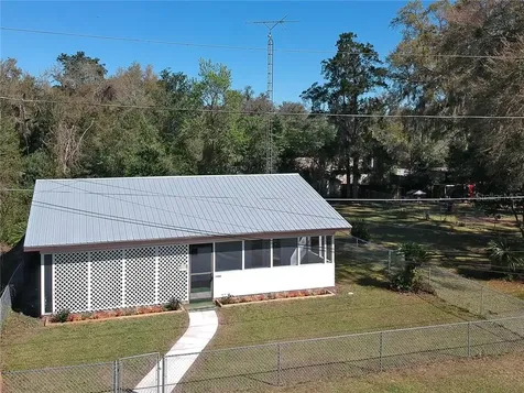 13565 SE 118th Street Ocklawaha FL 32179