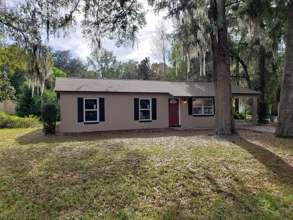 6880 SE 108th Street Belleview FL 34420