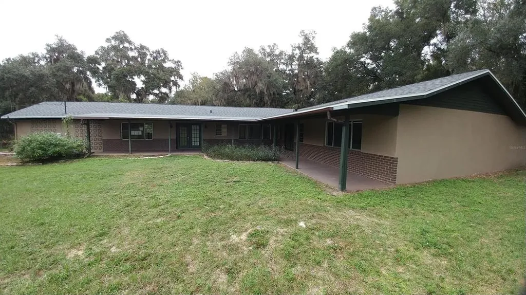 10555 SE Sunset Harbor Road Summerfield FL 34491