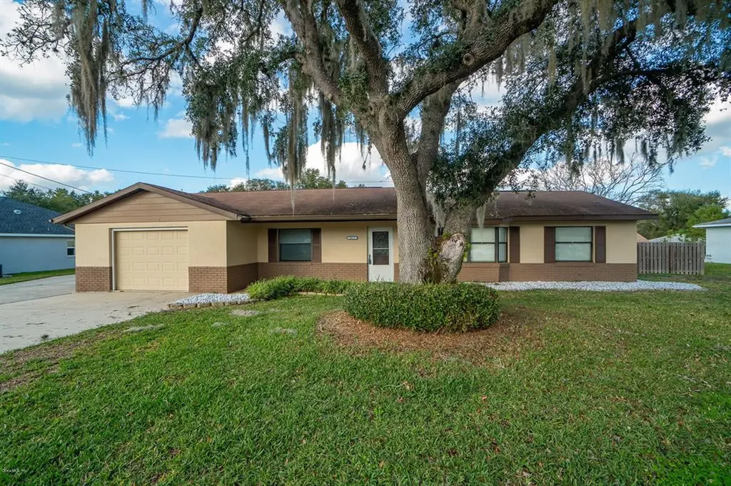 8611 SE 159th Place Summerfield FL 34491