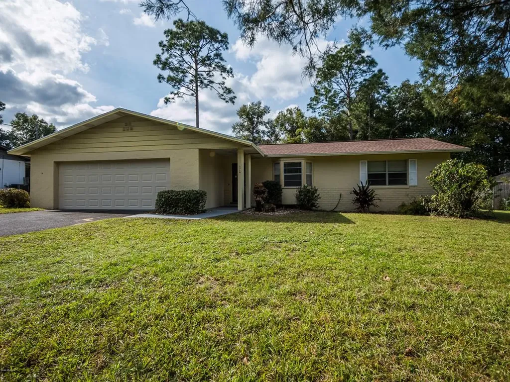 1710 NE 47th Court Ocala FL 34470