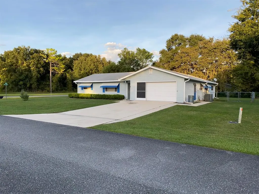10885 SW 77th Court Ocala FL 34476