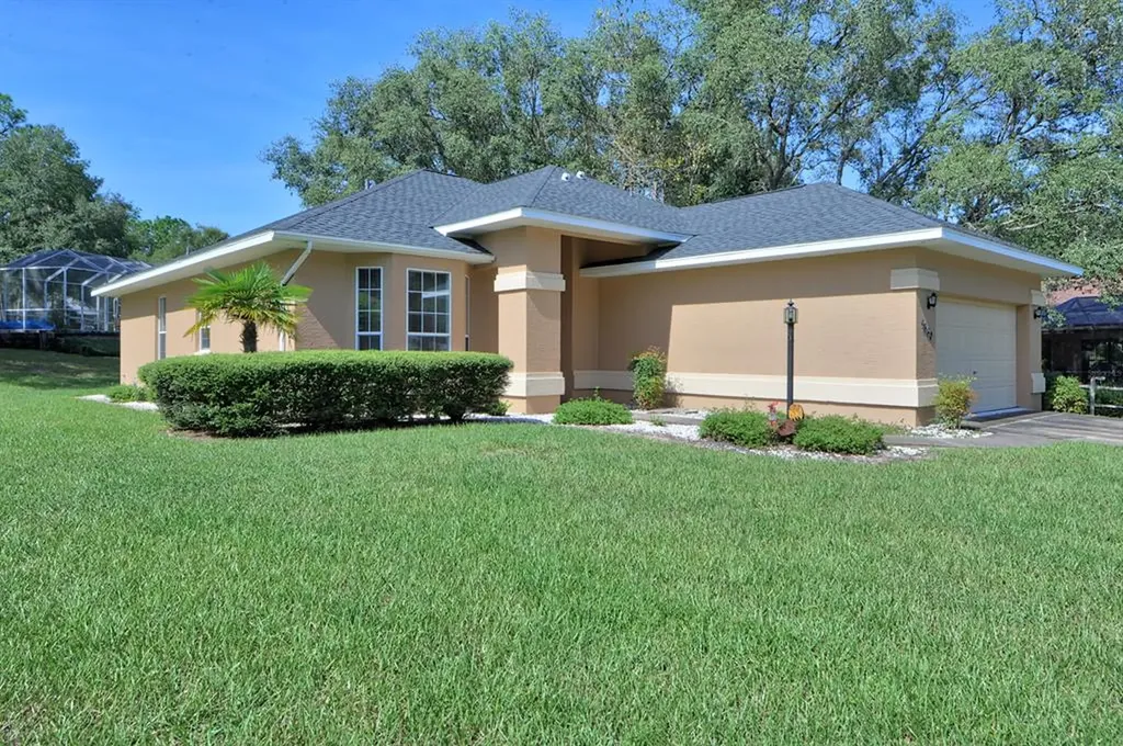 9880 SW 192nd Court Road Dunnellon FL 34432