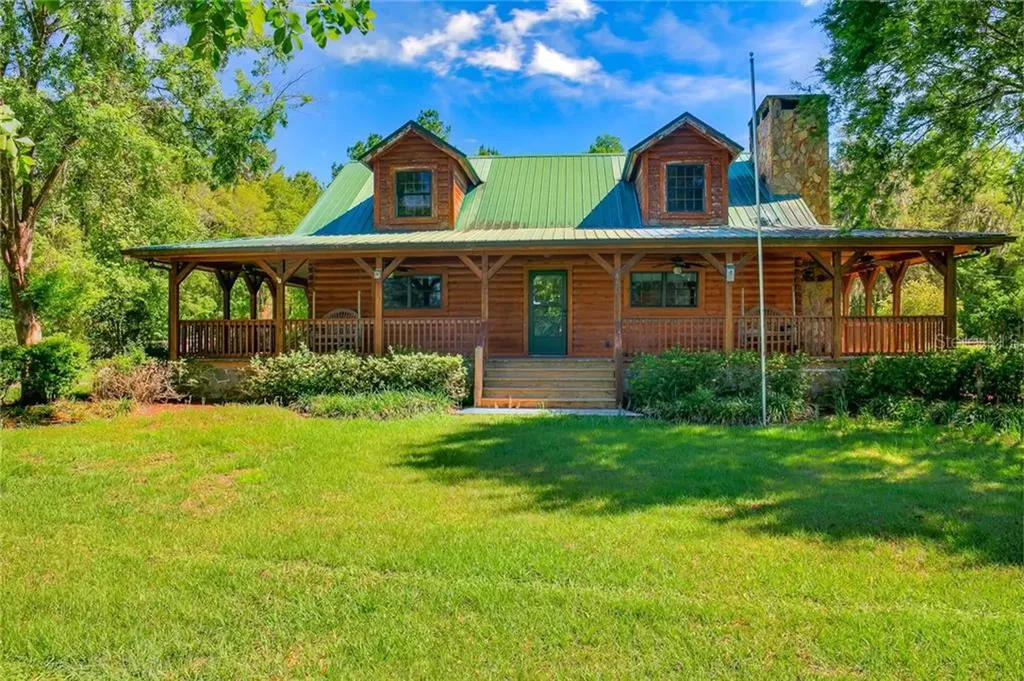 9480 W Highway 316 Reddick FL 32686