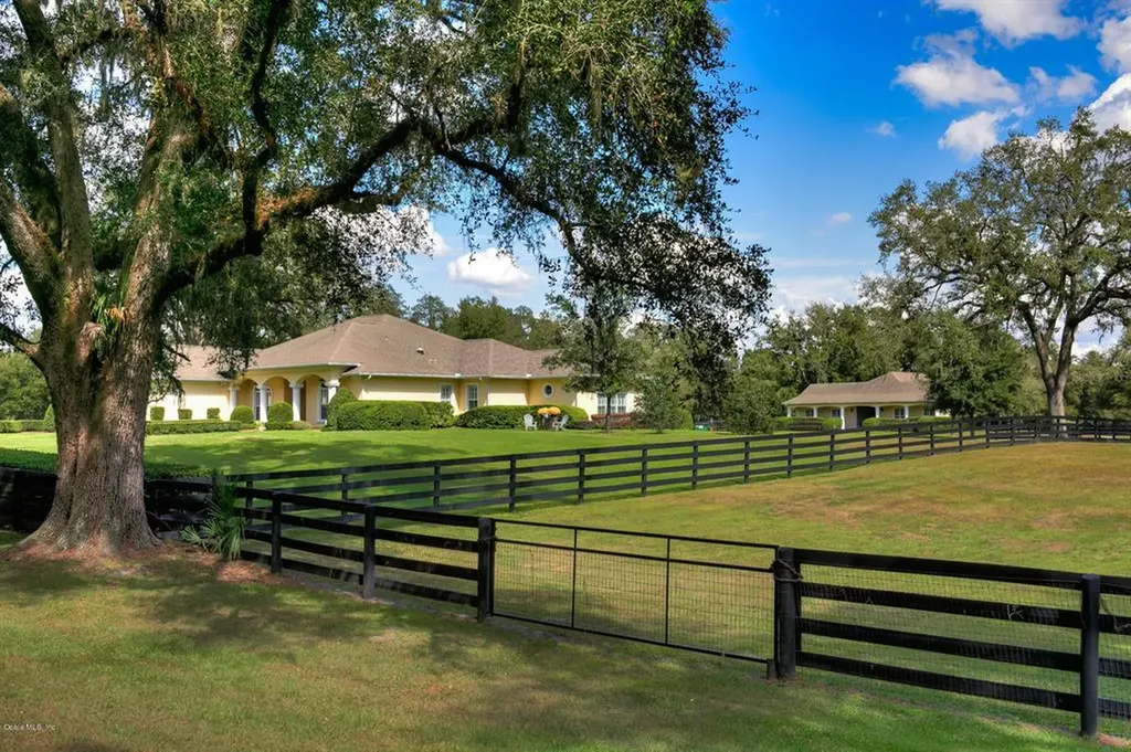 9851 NW 127th Court Ocala FL 34482