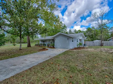 65 NW Ridgewood Road Dunnellon FL 34431