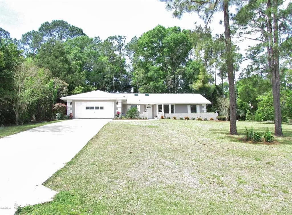 8550 SW 196th Avenue Road Dunnellon FL 34432