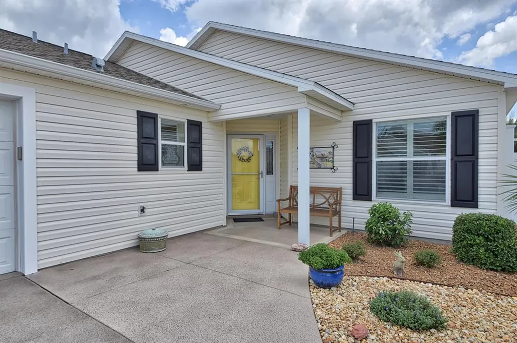 2301 Crestview Street The Villages FL 32162