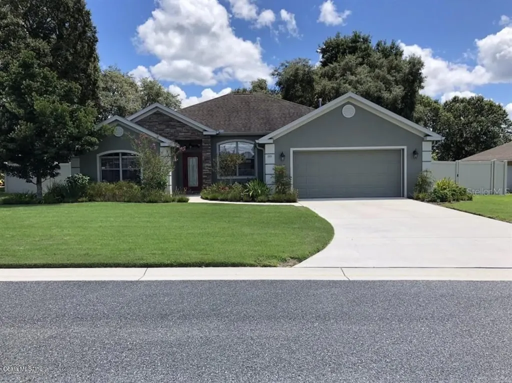 935 SE 67th Court Ocala FL 34472