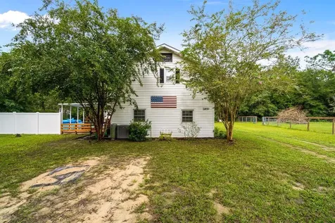 2850 SE 143rd Terrace Morriston FL 32668