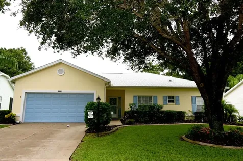 25335 Crestwater Drive Leesburg FL 34748