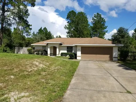 75 Malauka Road Ocklawaha FL 32179