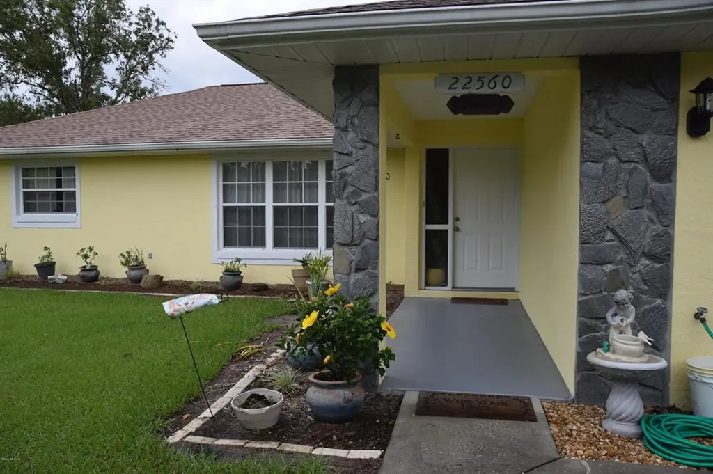 22560 SW Tiger Lake Boulevard Dunnellon FL 34431