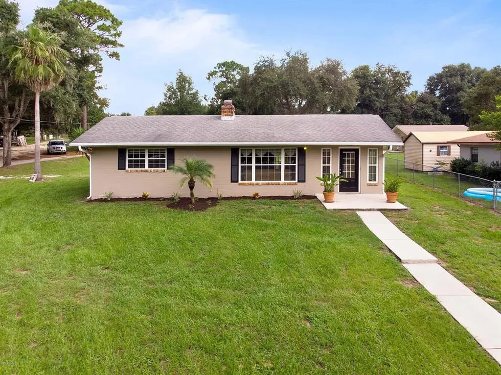 13381 SE 106th Court Ocklawaha FL 32179