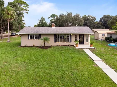 13381 SE 106th Court Ocklawaha FL 32179
