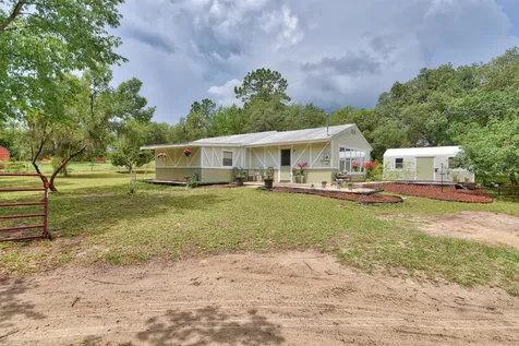 11196 N Farmwood Avenue Dunnellon FL 34433