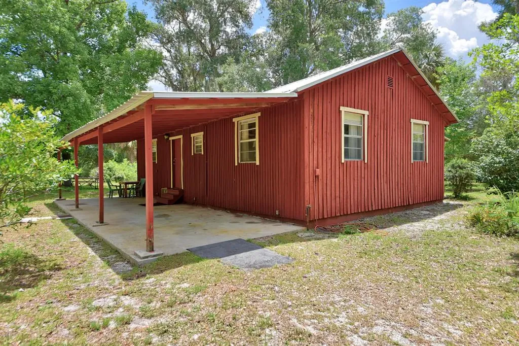 7211 NE 199th Street Road Citra FL 32113