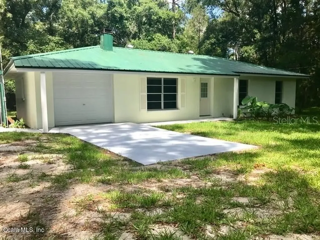 439 N Court Street Bronson FL 32621