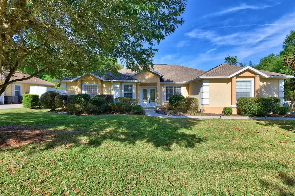 10100 SE 42nd Court Belleview FL 34420