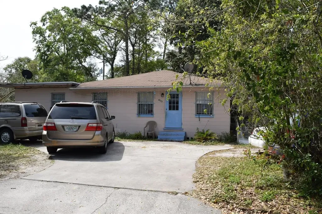 4333 E University Avenue Gainesville FL 32641