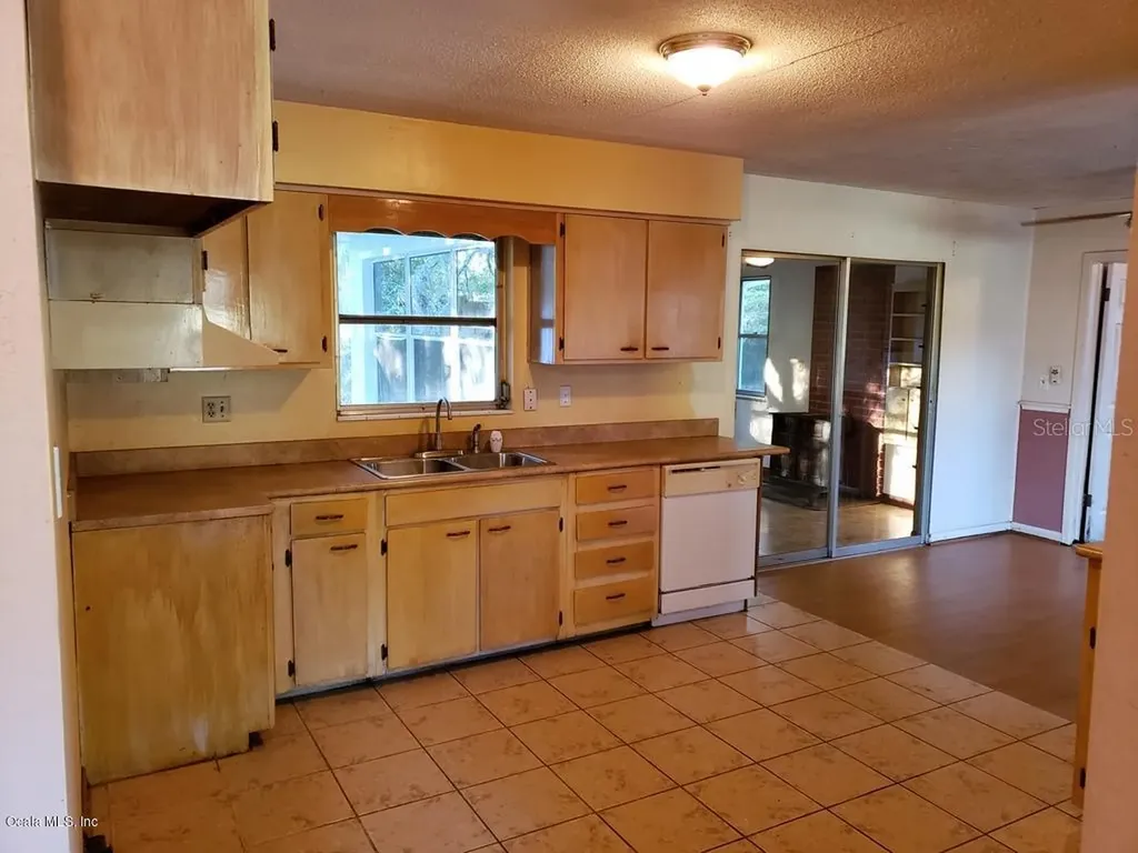 22655 SW Rainbow Lakes Boulevard Dunnellon FL 34431