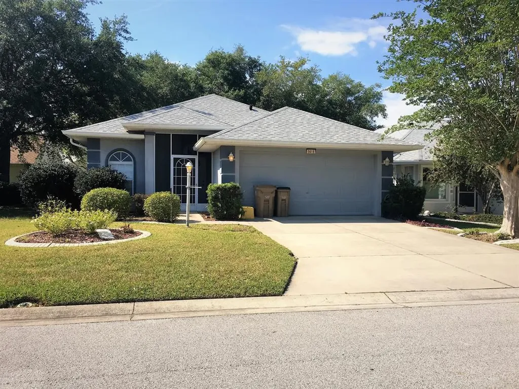 5618 King James Avenue Leesburg FL 34748