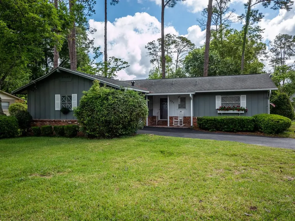 737 NE 17th Court Ocala FL 34470