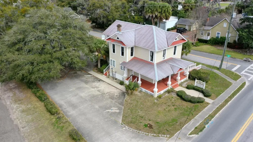 151 SE 8th Street Ocala FL 34471