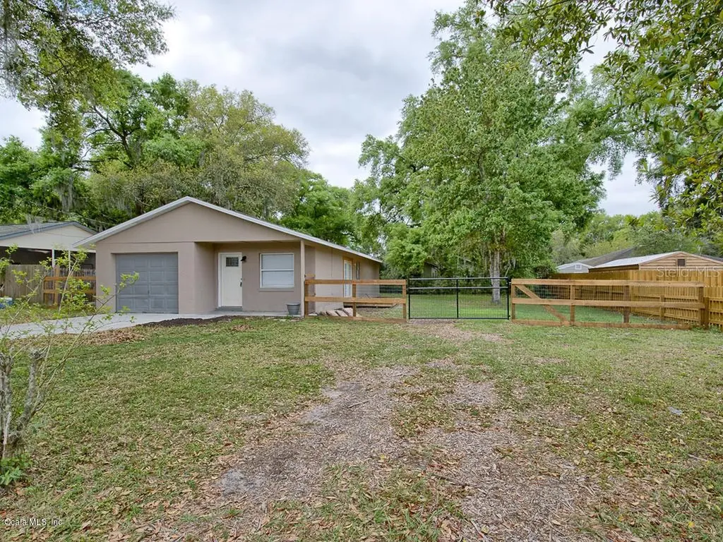 817 Powell Street Wildwood FL 34785