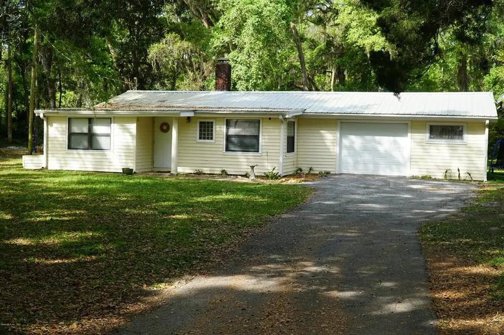 468 S Little John Avenue Inverness FL 34450