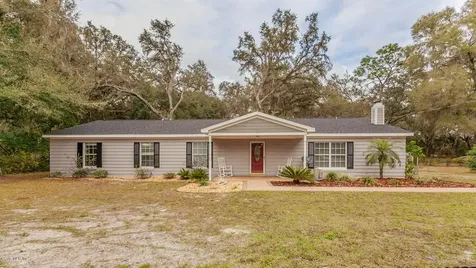 2572 County Road 202 Oxford FL 34484