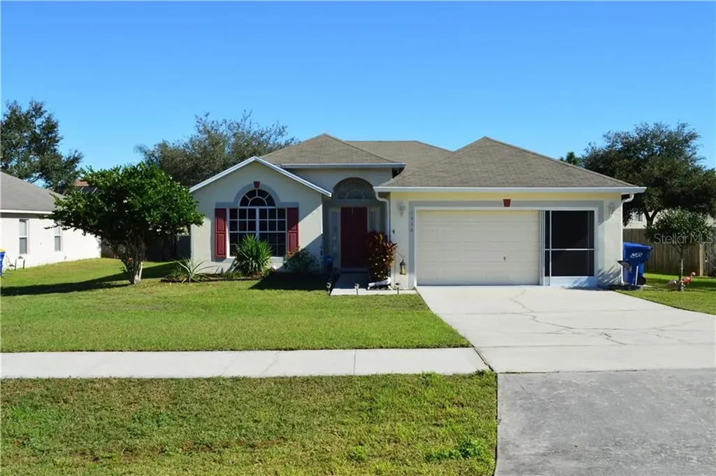 1934 Thorngate Lane Mascotte FL 34753
