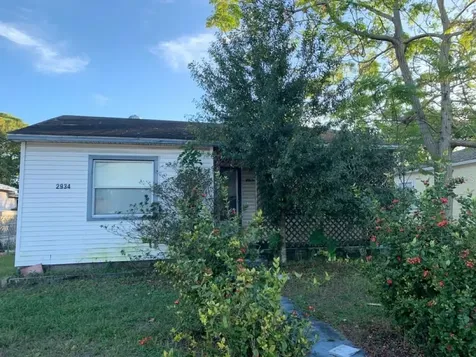 2934 38th Avenue N St Petersburg FL 33713