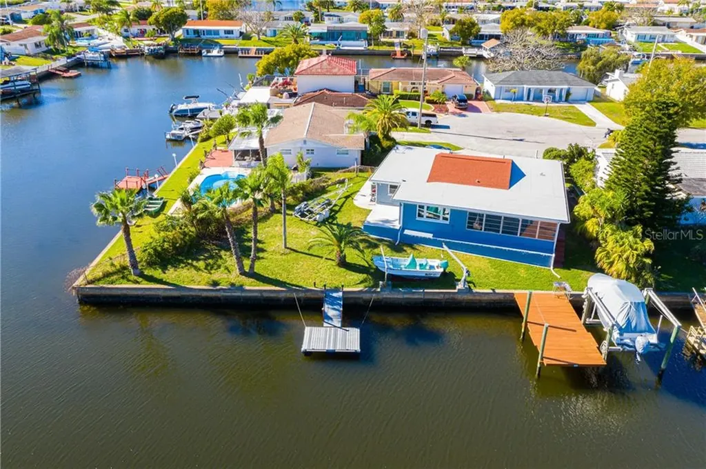 12608 2nd Isle Hudson FL 34667