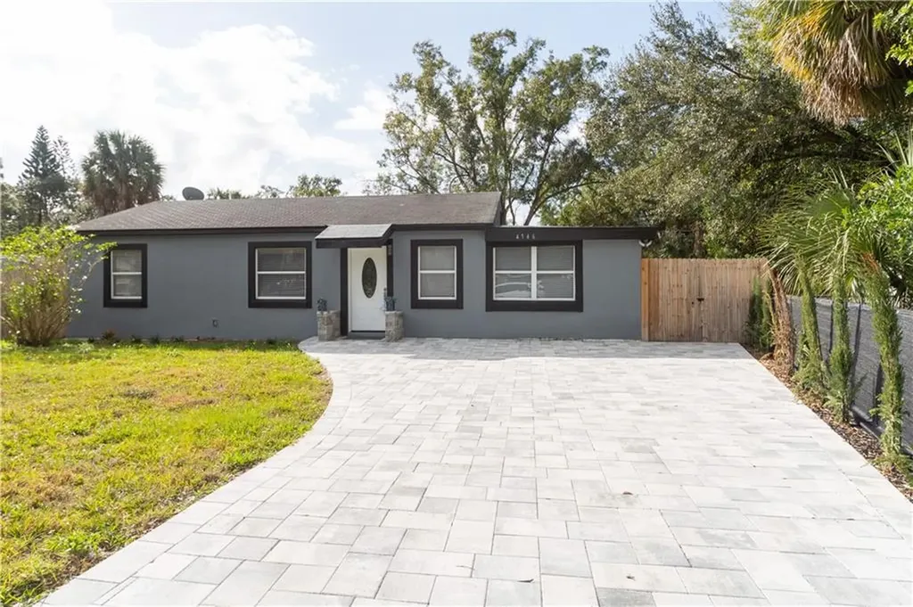 4746 W Anita Boulevard Tampa FL 33611