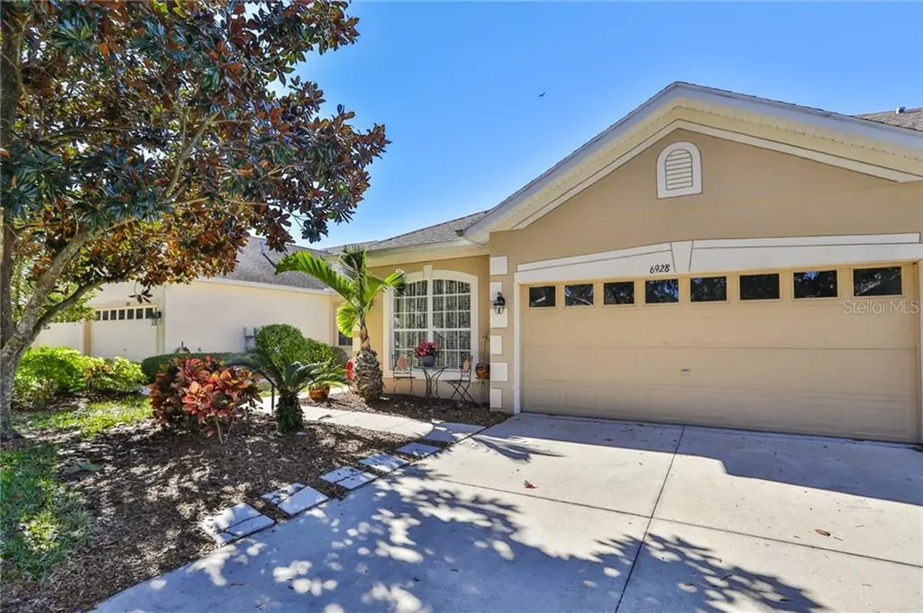 6928 Surrey Hill Place Apollo Beach FL 33572