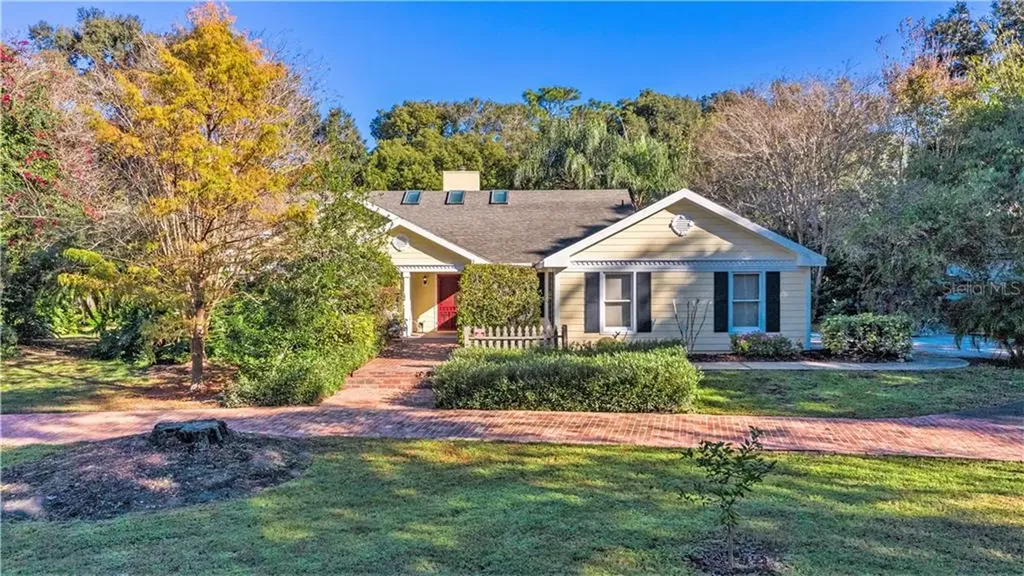 1775 Crown Point Woods Circle Ocoee FL 34761