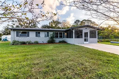 205 Lakeview Avenue Sanford FL 32773