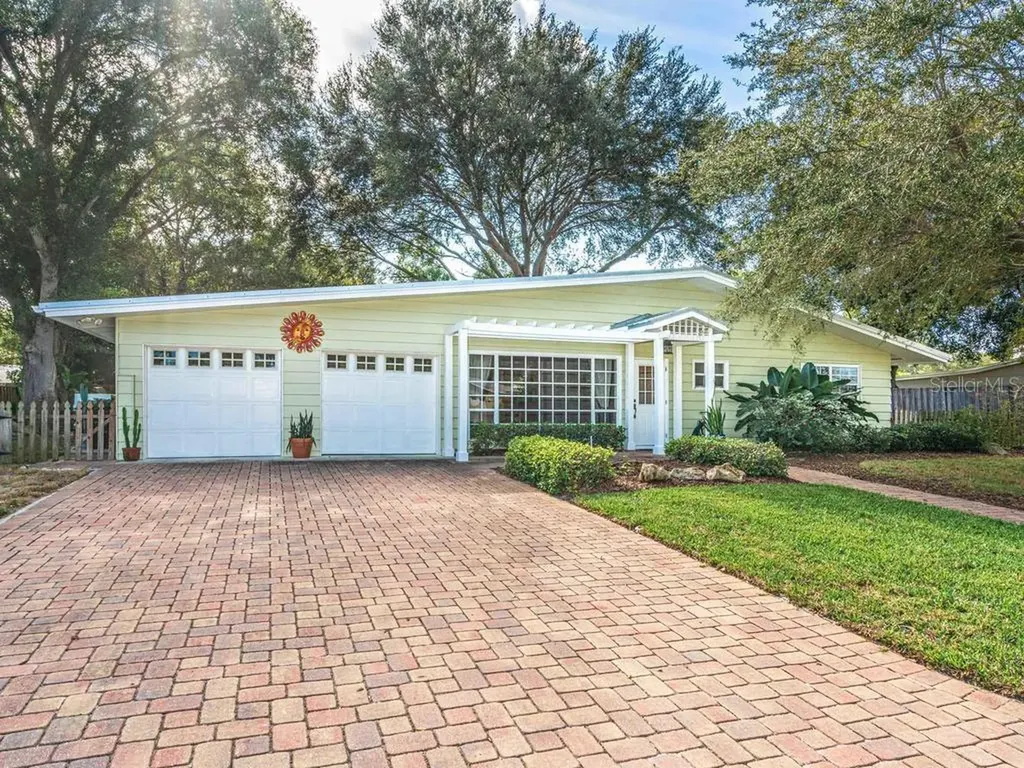 2714 Goldenrod Street Sarasota FL 34239