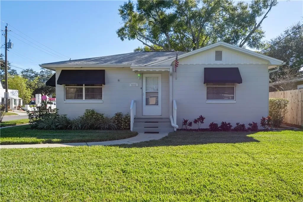 4302 W Empedrado Street Tampa FL 33629